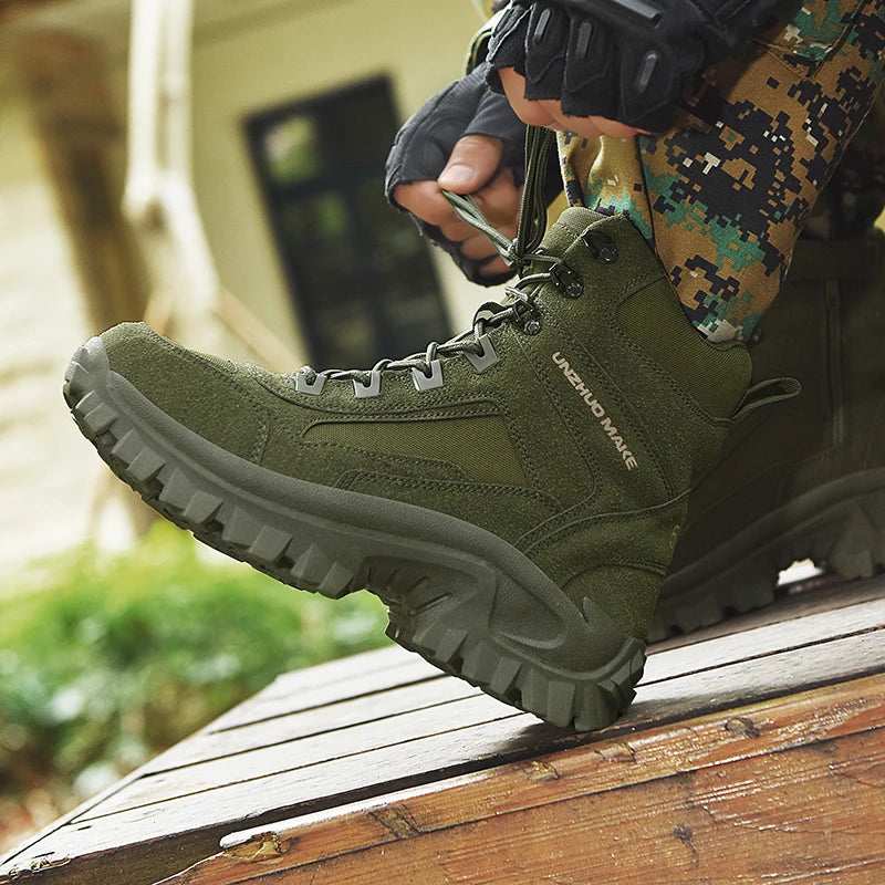 Mens Climbing Boots Wear-resistant Puncture-resistant